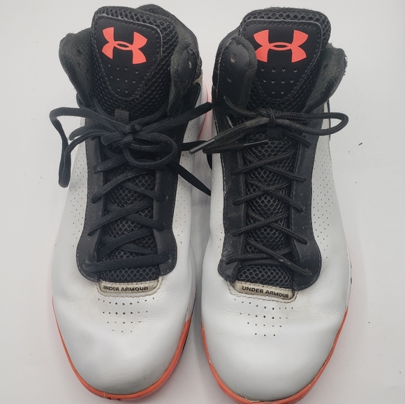Under Armour after burns basketball shoes - Picture 2 of 6